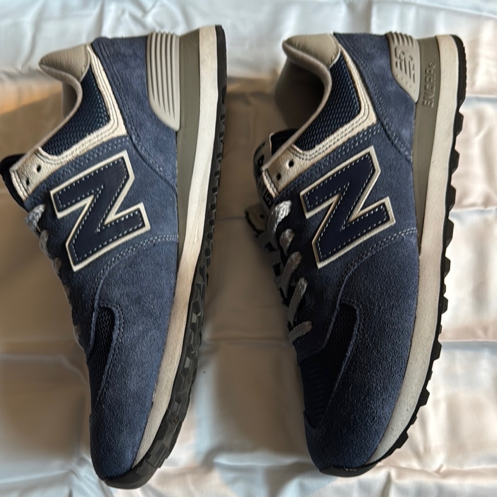 New Balance Women’s  Blue Sneakers - Picture 4 of 8